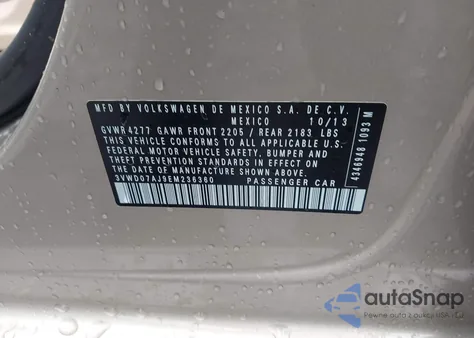 2014 Volkswagen Jetta 1.8T Se z USA, uszkodzony, nr VIN 3VWD07AJ9EM236360